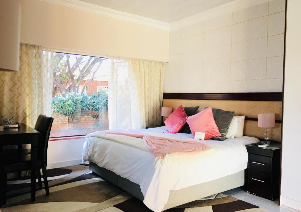 Centurion House | Riverton Manor