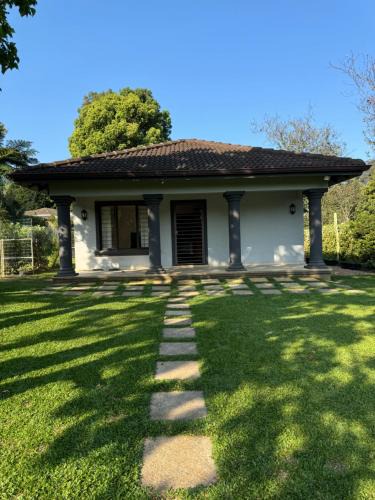 Kloof Apartment | Robyns Nest Self Catering Cottage No4