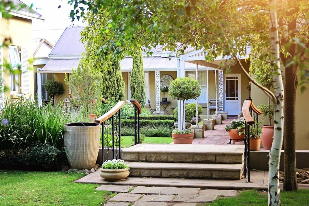Komani House | Roche House