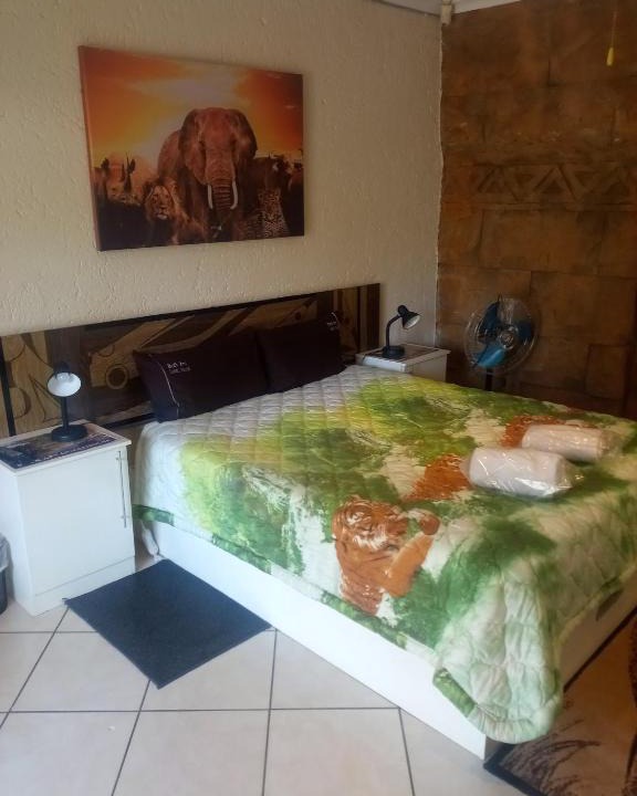 Emalahleni House | Rock Art Guesthouse