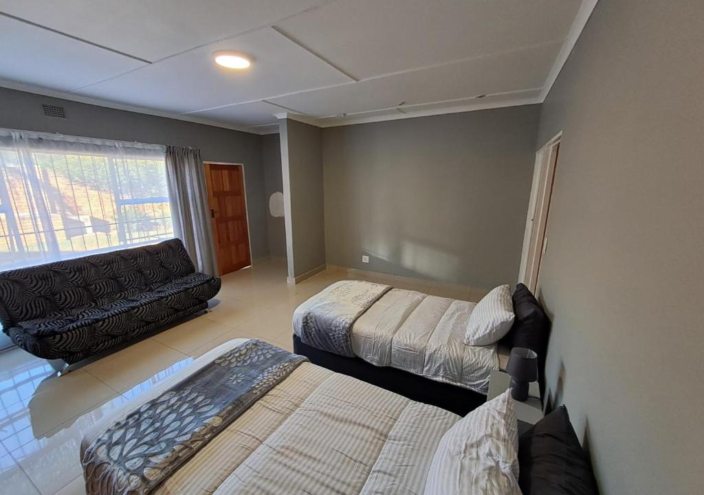Piet Retief House | Rocky Hills Guesthouse