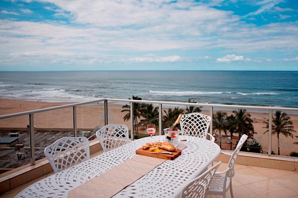 Margate Beach Apartment | RONDEVOUX PENTHOUSE
