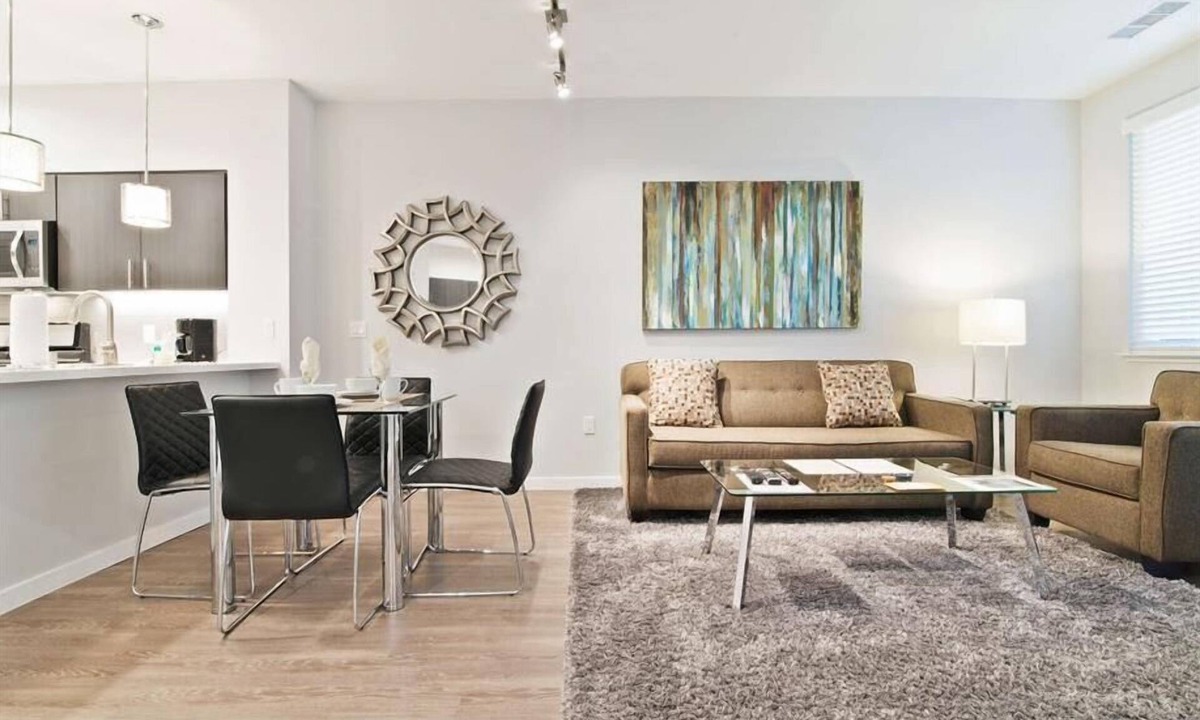Menlo Park Apartment | Rooftop Sky Lounge w/BBQ & Fire Pit | Near Stanford Hospital