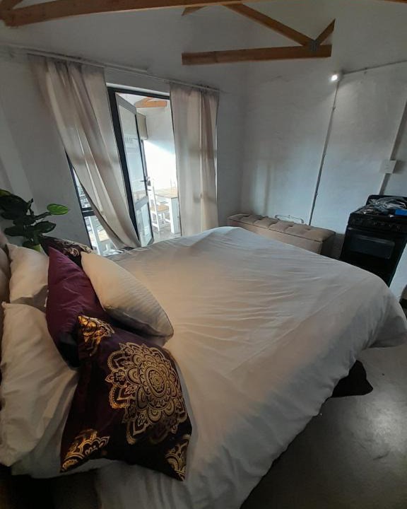 Downtown Johannesburg Apartment | Room for You in Maboneng