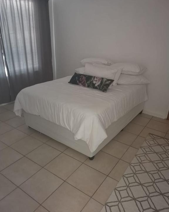 Port Elizabeth Apartment | Rooms to Rent