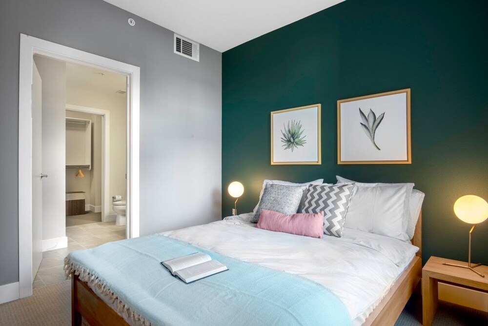 Mission Bay Apartment | Roomy Mission Bay 2BR, w/ Gym, Pool, near Caltrain, by Blueground