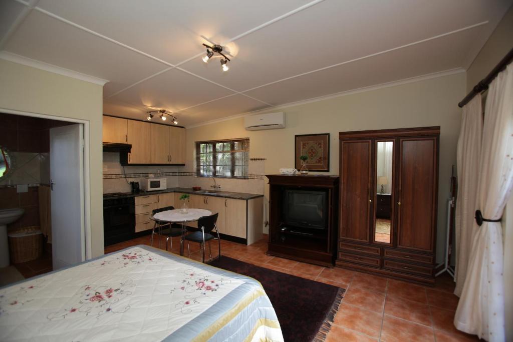 Berea House | Rose Petals Guest House