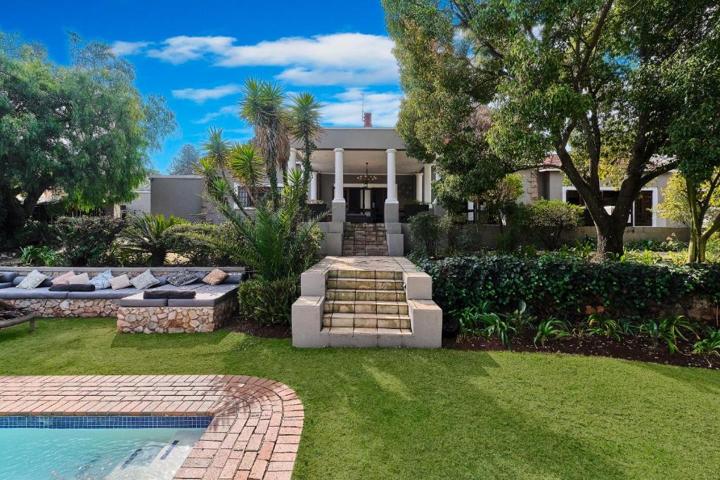 Houghton Estate Villa | Rose Road Manor - Houghton Johannesburg