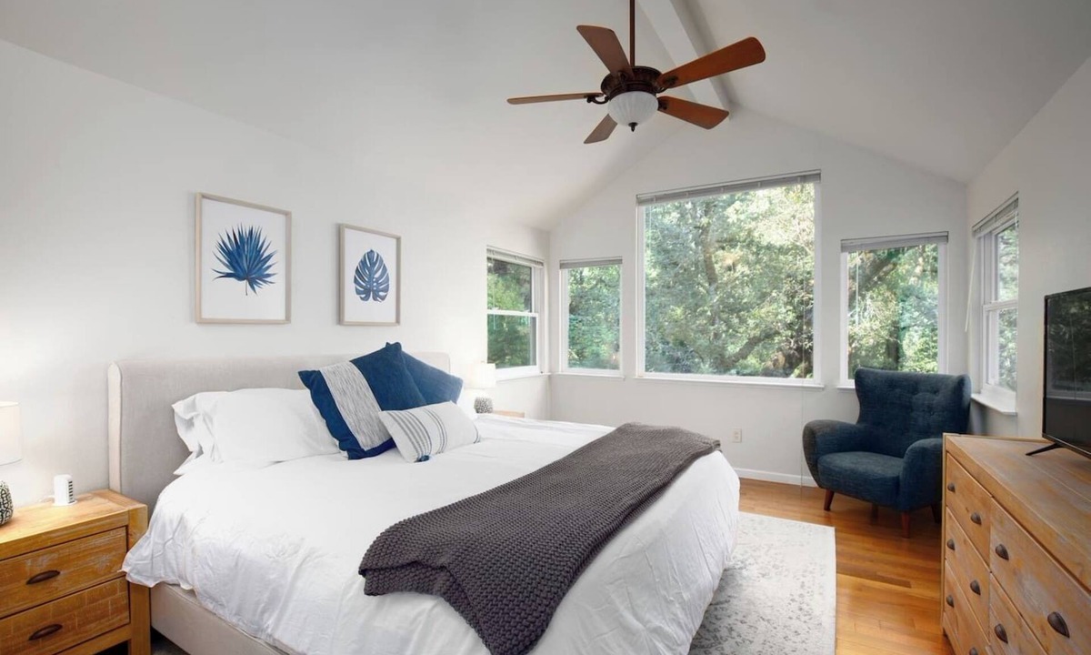 Forestville House | Russian River Redwoods | Hot Tub, Fire Pit, Dogs OK
