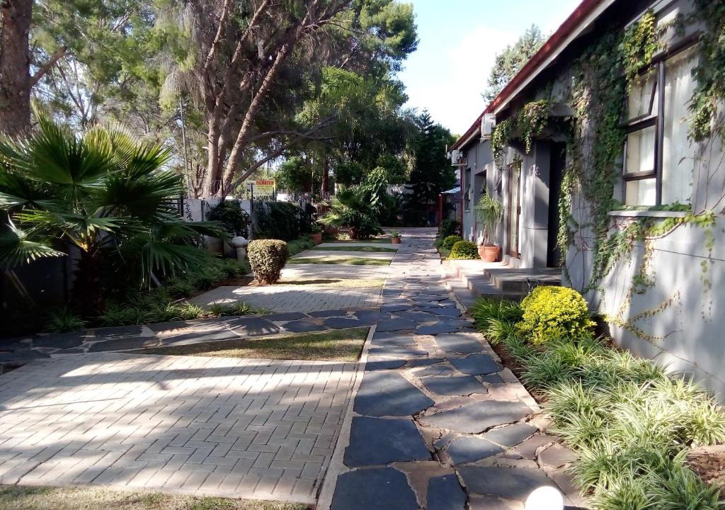 Mahikeng Bed & Breakfast | RZ. GUESTHOUSE MAFIKENG