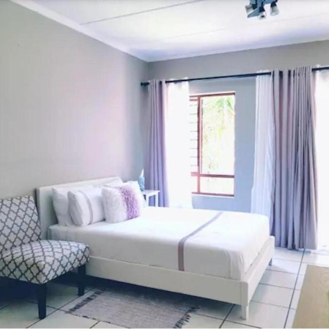 Greater Johannesburg Metropolitan Area Apartment | Samtip Sunset