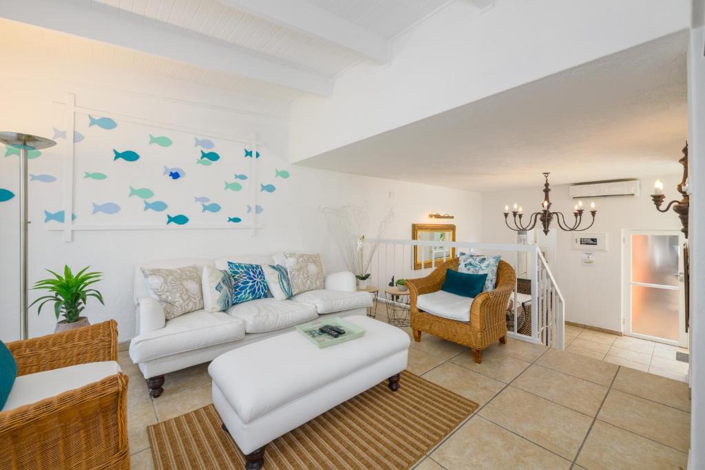 San Lameer Apartment | San Lameer Villa 3115 - 4 Bedroom Classic - 8 pax - San Lameer Rental Agency