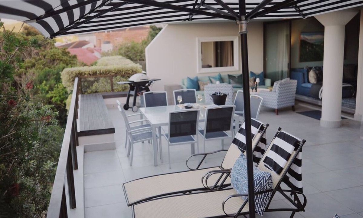 Robberg Beach Apartment | Sanctuary's Secret | Luxe 2 BD Robberg Seaside Apt