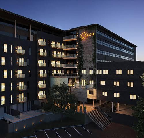 Sandown Apartment | Sandton Exclusive Loft