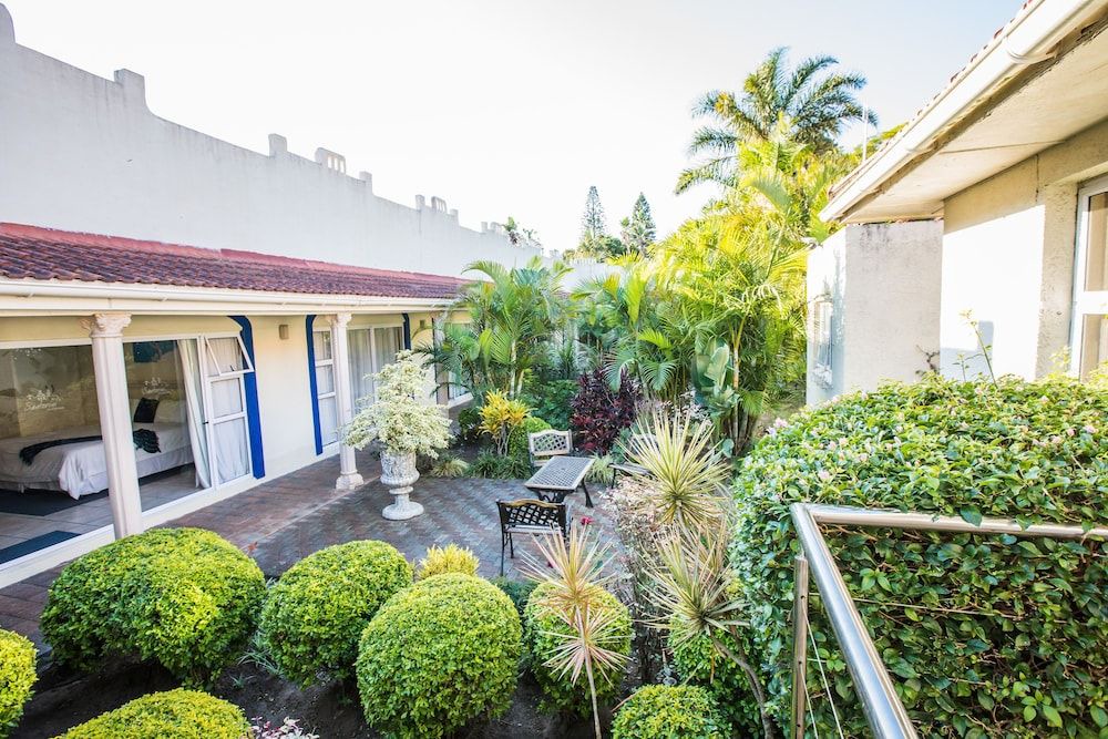 Bunkers Hill Bed & Breakfast | Santorini Guesthouse