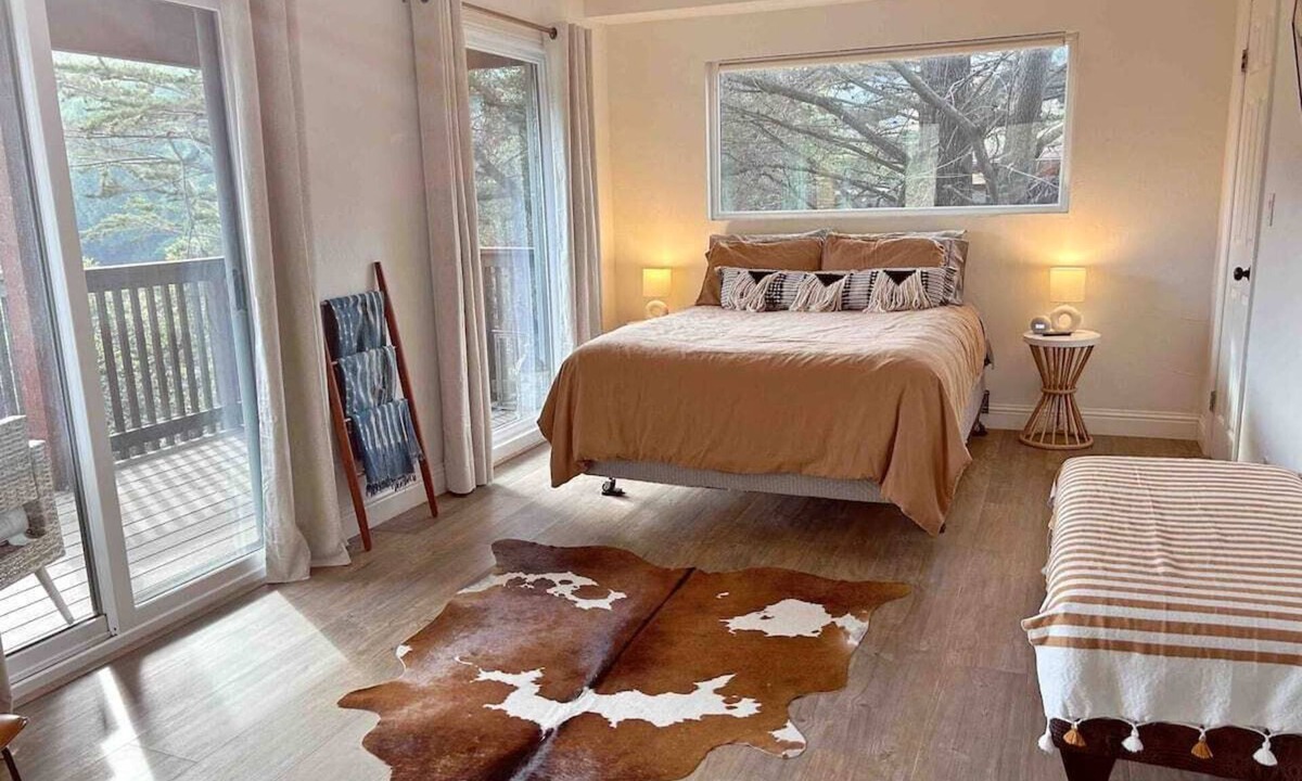 Marin City Apartment | Sausalito Studio with a View and Private Deck