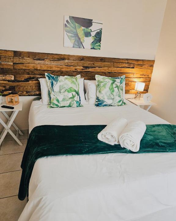 Gonubie Apartment | Sea Breeze Manor - Green Unit