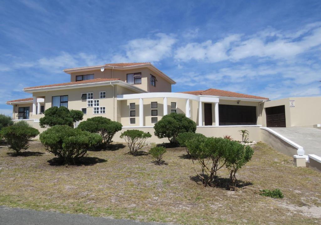 Pearly Beach House | Sea Jewel