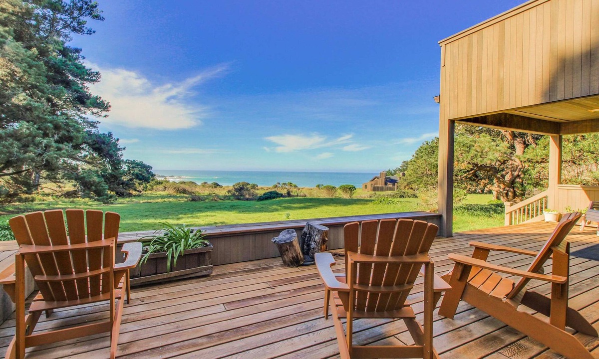 Sea Ranch House | Sea Ranch 3BR oceanfront home with hot tub overlooking Black Point