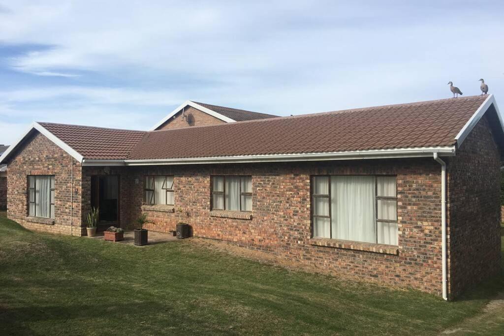 Port Alfred House | Sea-scape (Entire House)
