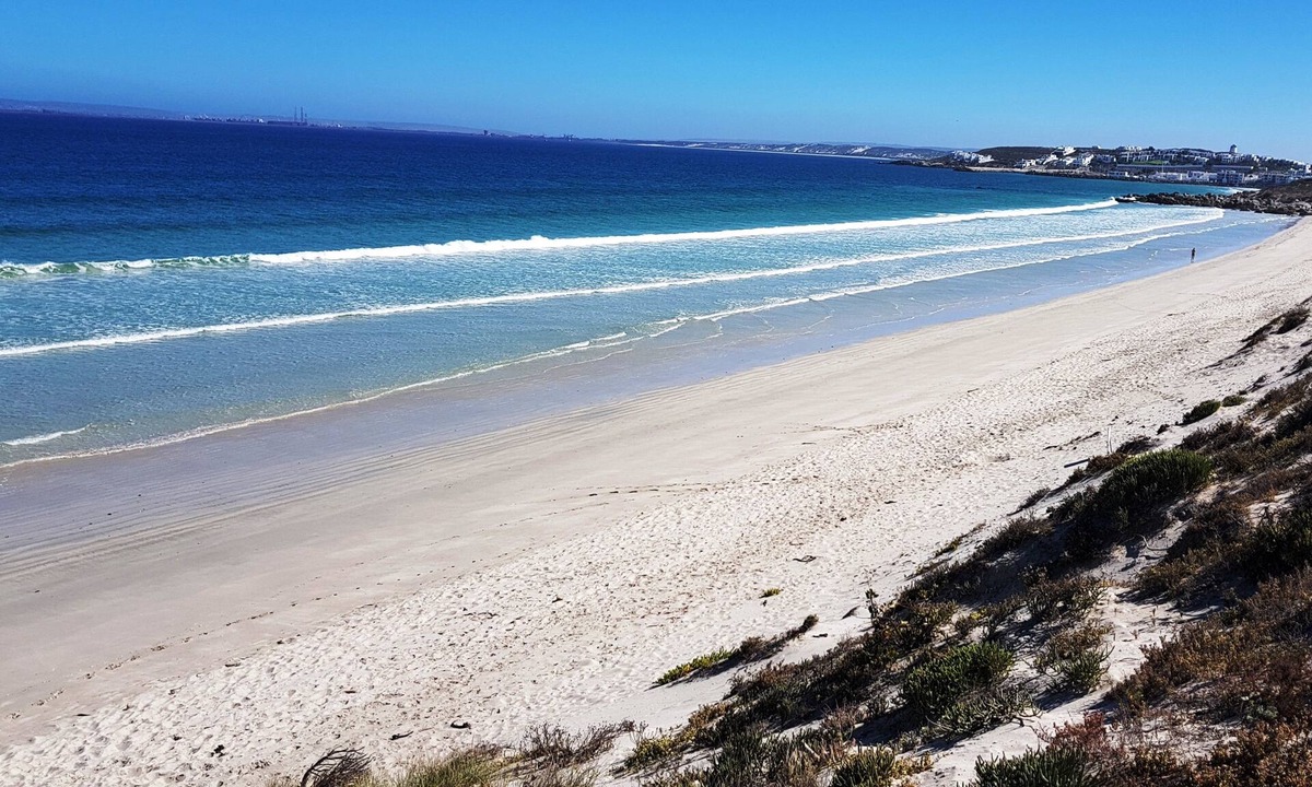 Calypso Beach House | Seasons of Serenity, Langebaan 8-sleeper