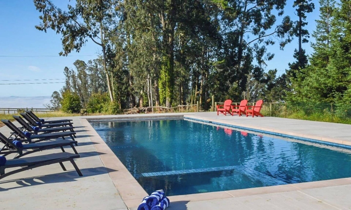 Freestone House | Sebastopol Estate: Pool | Spa | Firepit | EV Char.
