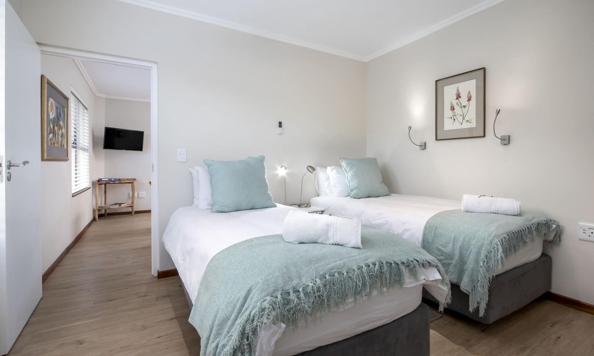 Hermanus Apartment | Self Catering Apartment in beautiful Hermanus