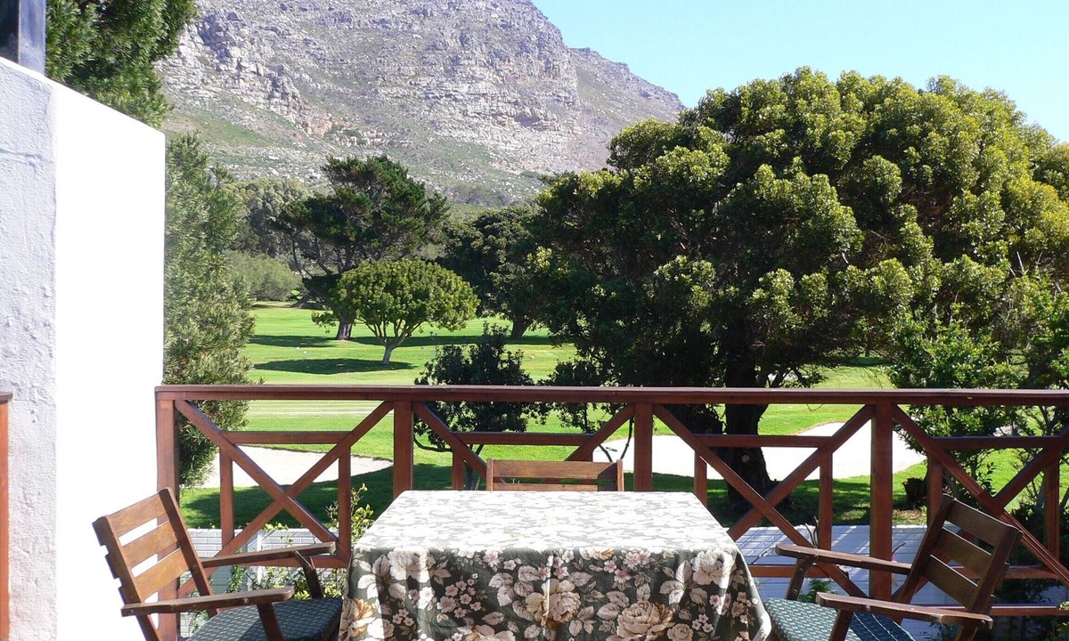 Westlake Apartment | Self-catering apartment with balcony, overlooking golf course and mountains