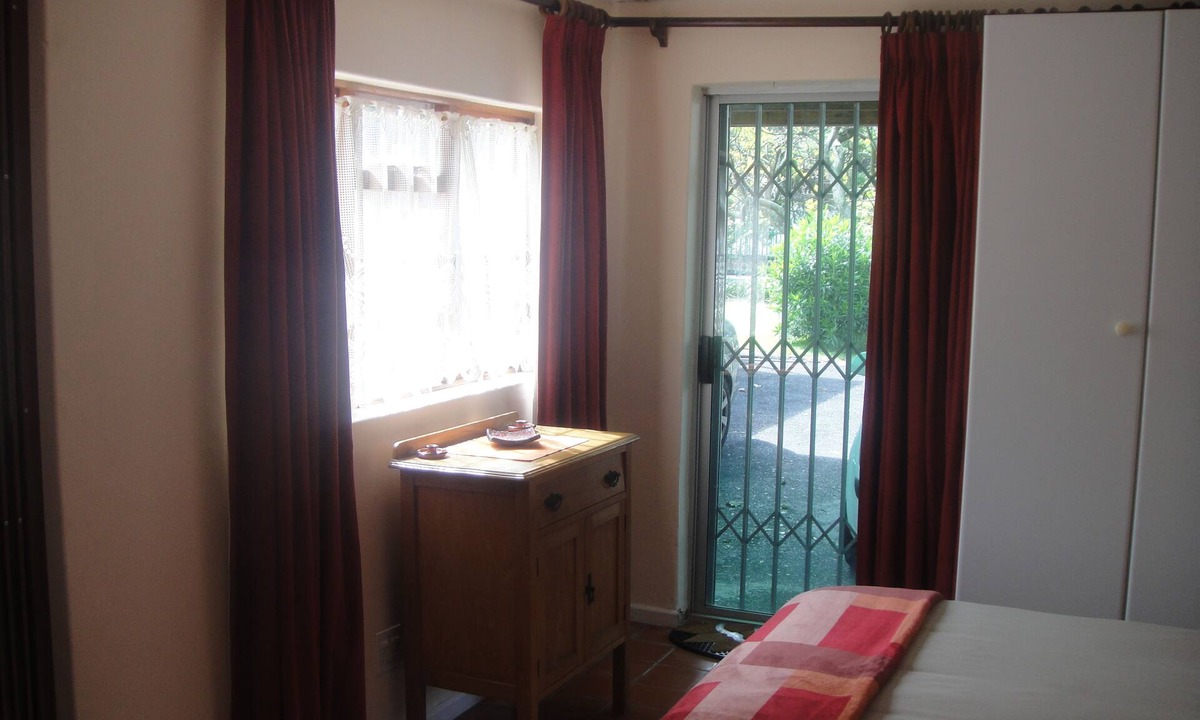 Pinelands Cottage | Self-Catering Garden Flat