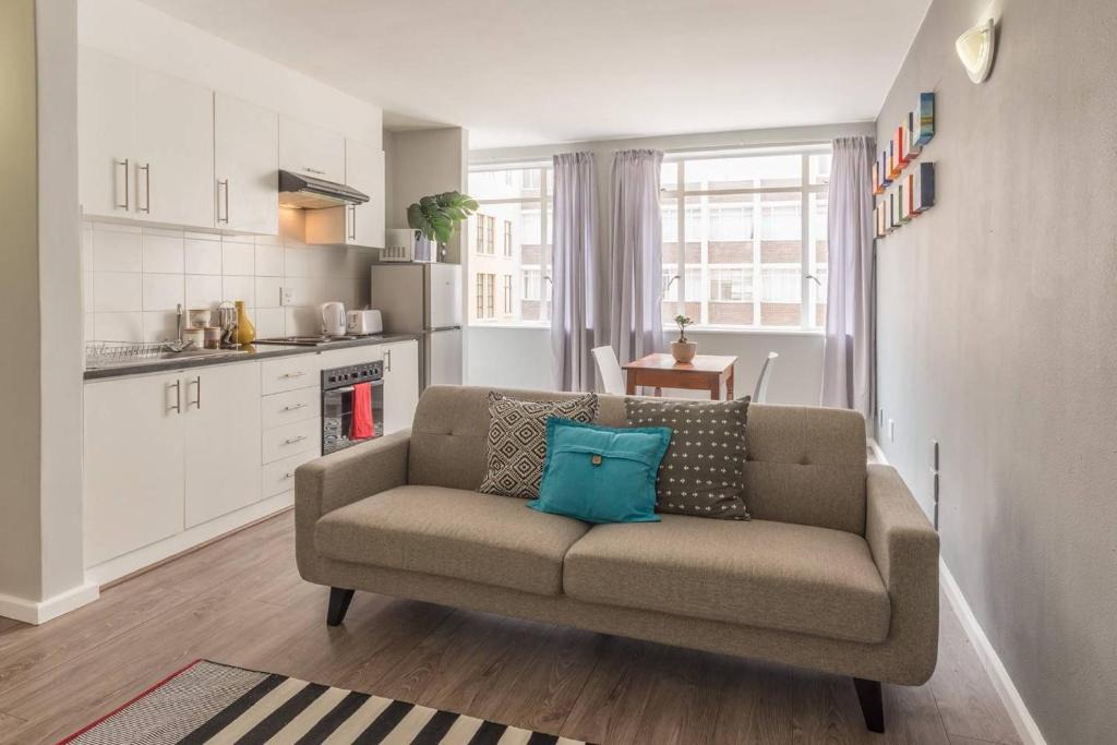 Cape Town City Centre Apartment | Senator Park 22C