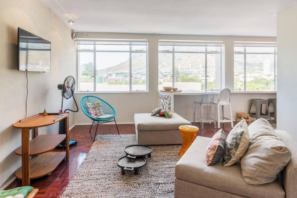 Cape Town City Centre Apartment | Senator Park 61C