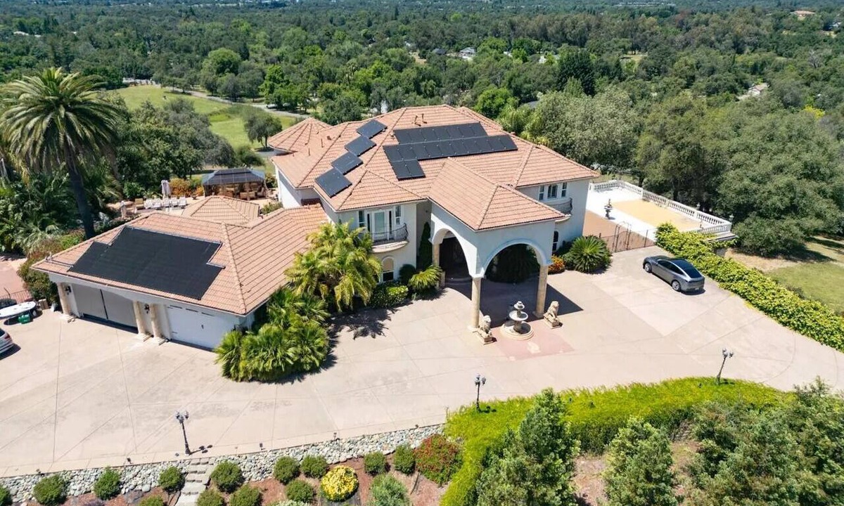 Loomis House | Serene 4-bedroom house with AC in charming Loomis