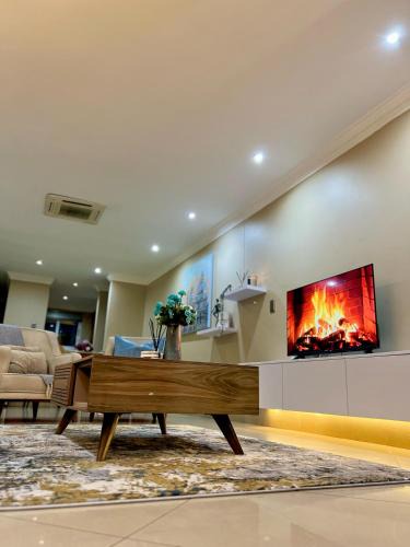 Durban Point Apartment | Serene harbour view escape