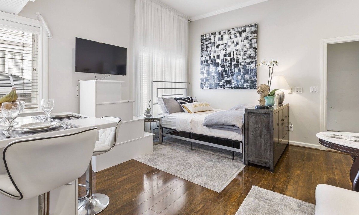 Outer Richmond House | SF Cute Nest by the Ocean Beach, VA, UCSF, USF with King bed and Private Patio