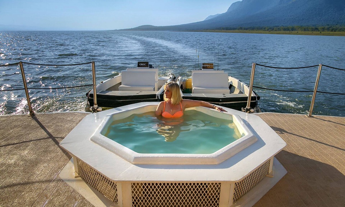 Jozini Boat Rental | Shayamanzi Houseboats