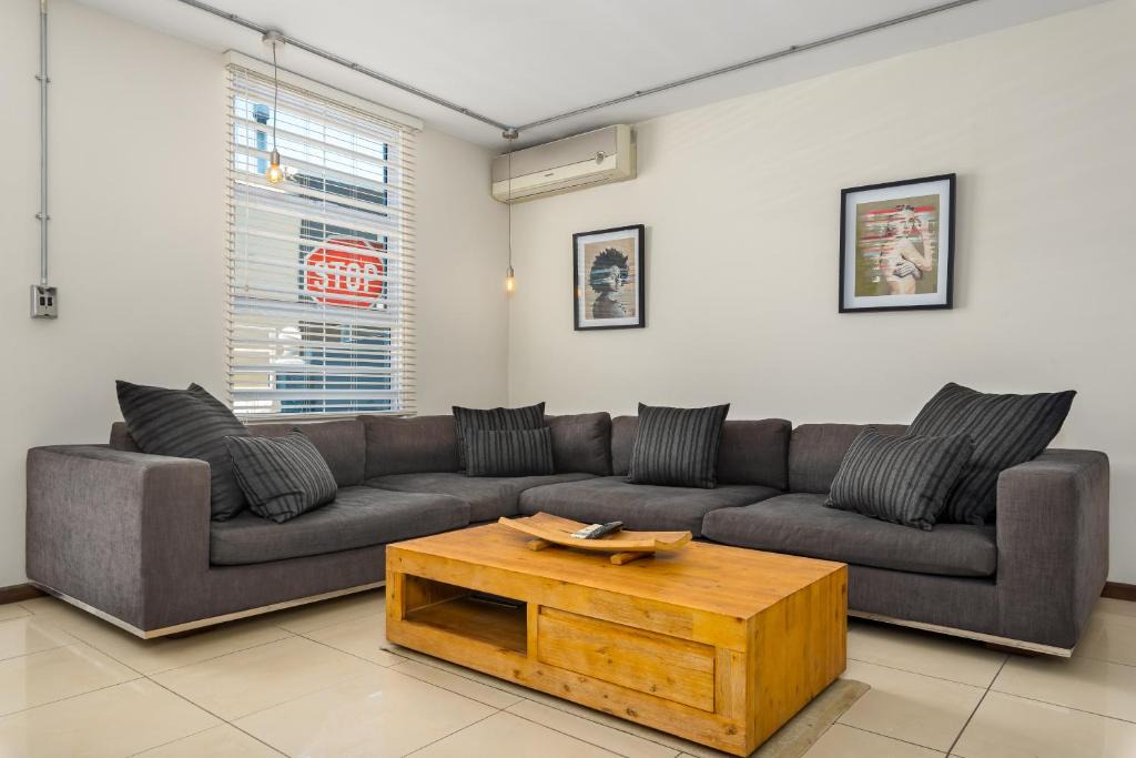 Shortmarket | Bo'Kaap