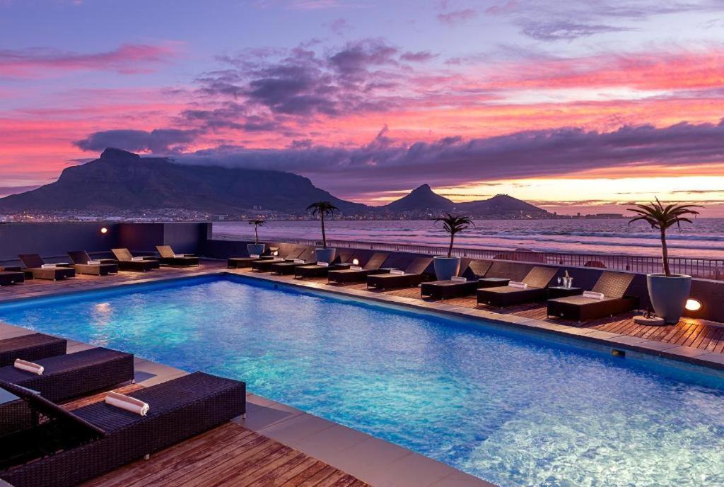 Lagoon Beach House | Simply Solitude Hotel and Spa