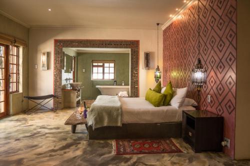 Lodge | Pollok Beach
