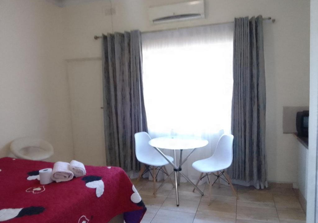 Pretoria Bed & Breakfast | Smook Guesthouse