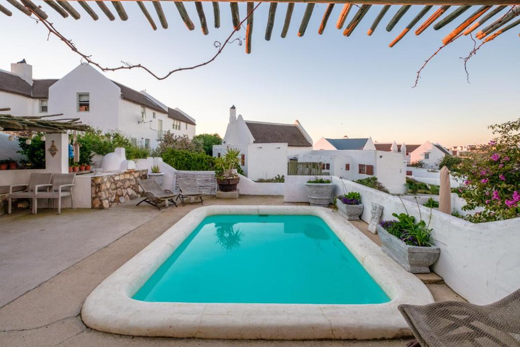 Paternoster Bed & Breakfast | Smugglers' BnB