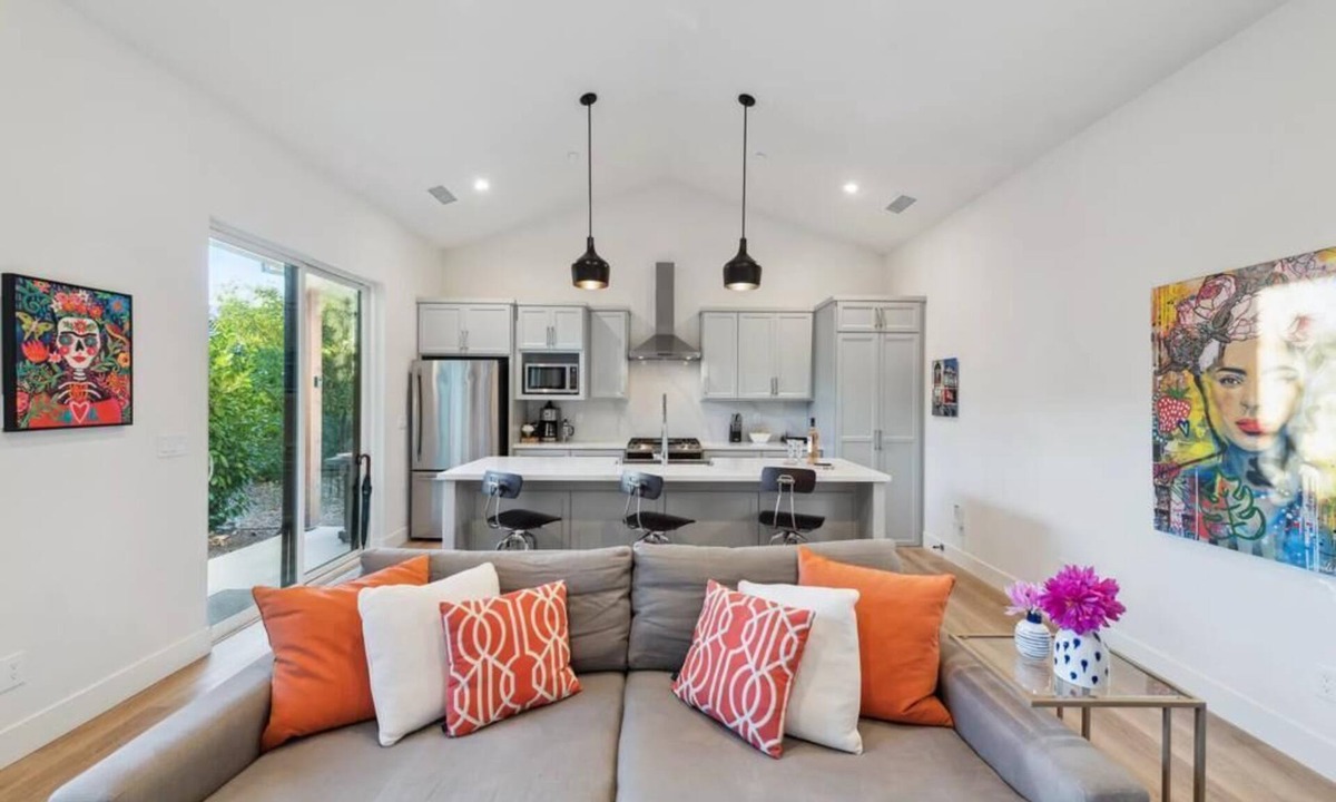 Kenwood Cottage | ★ Sonoma Valley Garden Cottage ★ Clean and Modern ★ Fast Internet ★