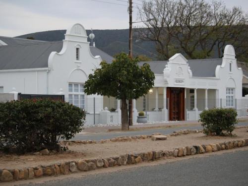 Steytlerville House | Sonop