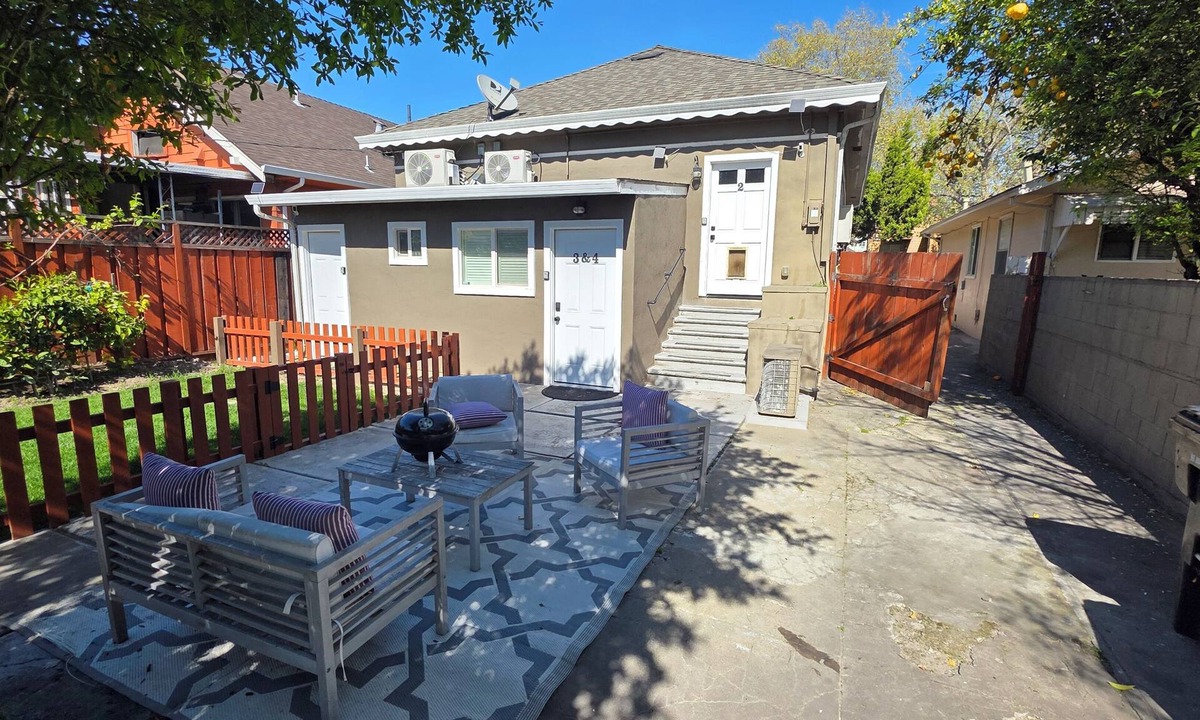 San Jose House | Spacious 2BR + Gigabit Wi-Fi + 2 Parking Spots
