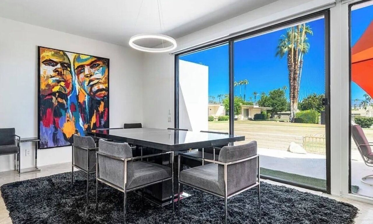 Indian Wells Condo | Spacious 3-bedroom condo in a resort like community in Indian Wells.