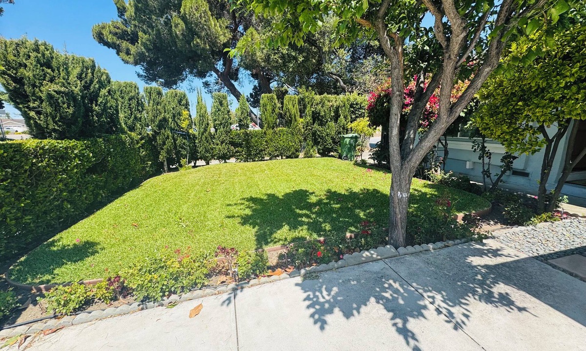 Fremont House | Spacious 4-bedroom with AC and WiFi in peaceful Fremont