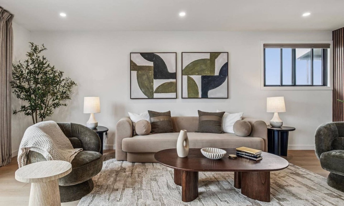 Serramonte House | Spacious 5BR Getaway –Clean, Comfortable, Relaxing