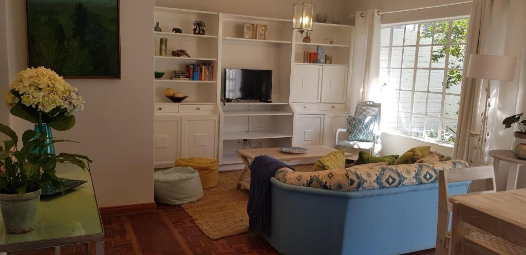 Greater Johannesburg Metropolitan Area Apartment | Spacious Duplex in Central Sandton