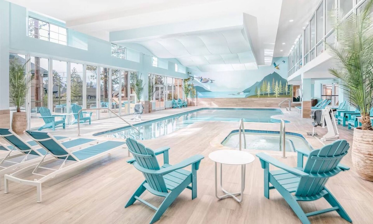 Lakeside Park Hotel | Stay in a Spacious Rooms Near Tahoe's Local Landmarks & Dinings | Pets Allowed