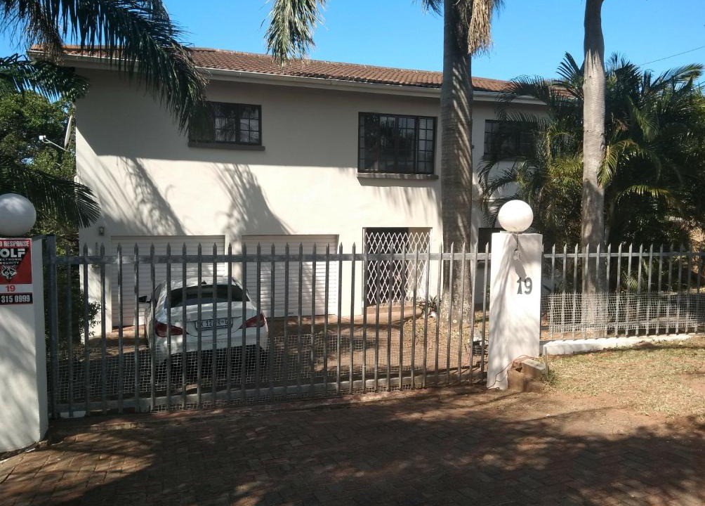 Uvongo House | Stesh Margate Holiday House 12 Sleeper