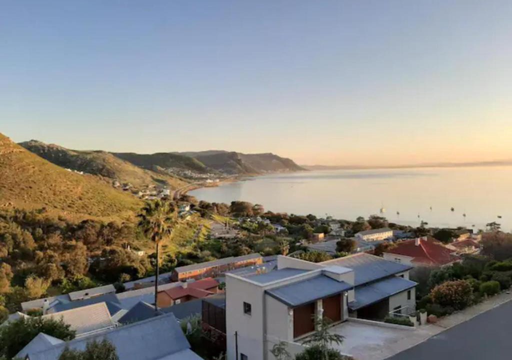 Redhill Apartment | Stonebrook Apartments